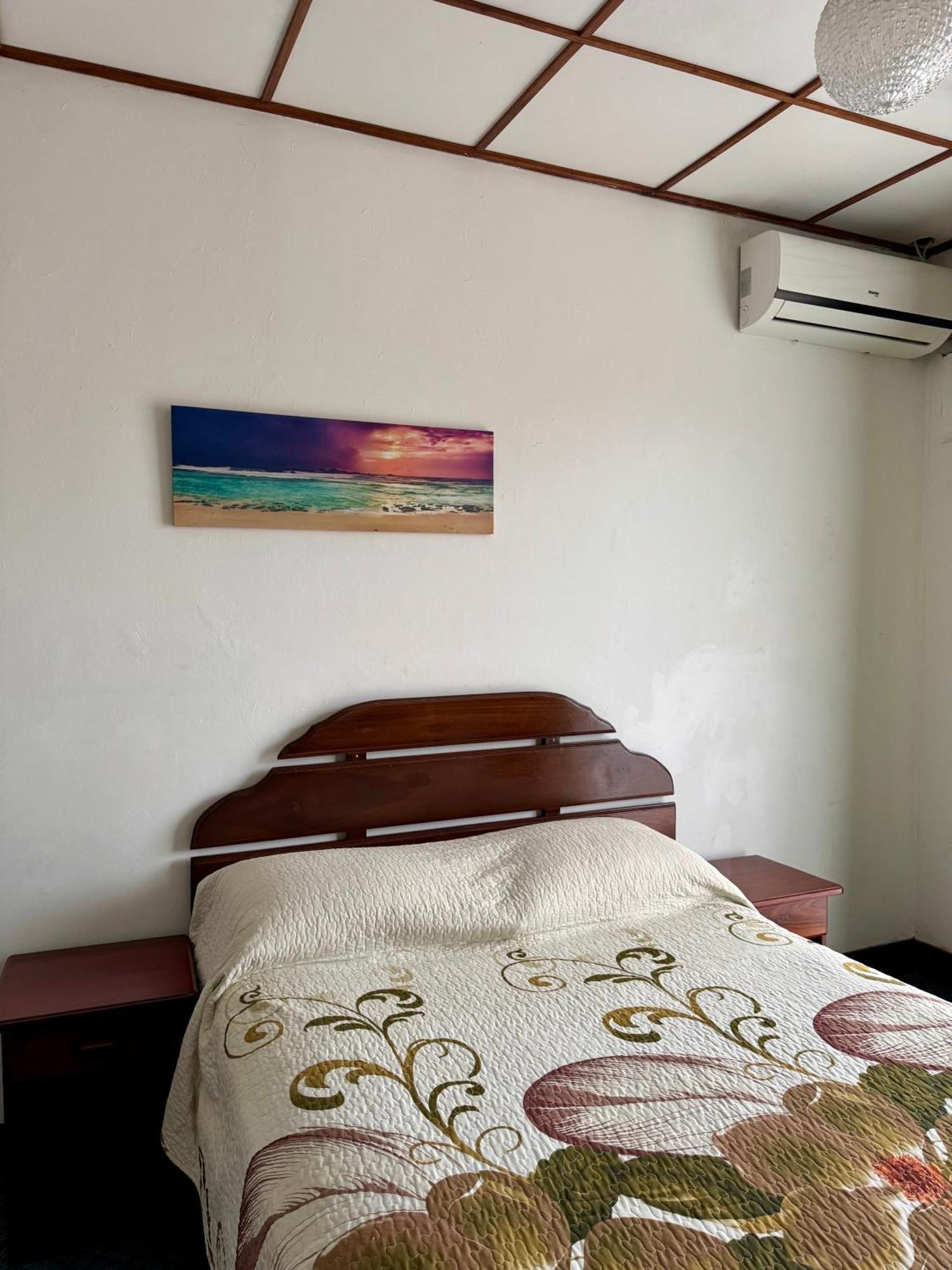Hotel Malinche Quepos Esterno foto