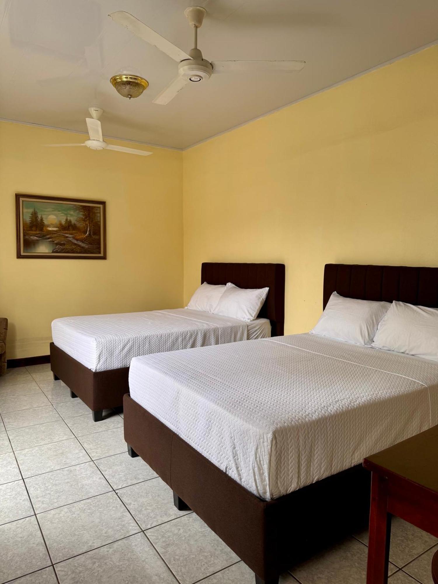 Hotel Malinche Quepos Esterno foto